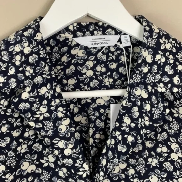 & Other Stories Silk Blend Blouse Floral Print - Picture 2 of 6